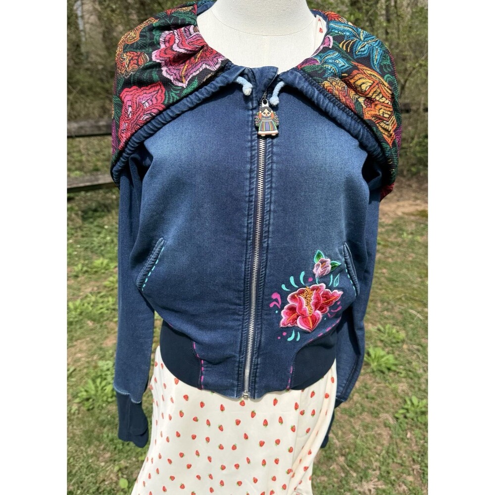 Women's !Ay Guey! Blue Denim Hoodie w/ Oversized Print Hood Native small